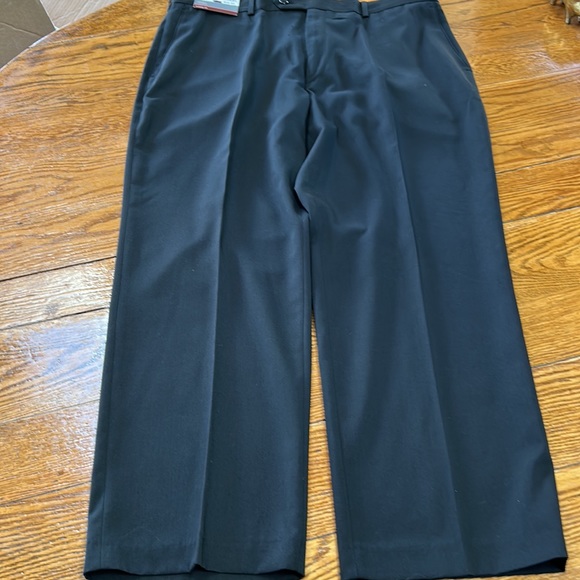 Louis Raphael Rosso flat front classic fit men’s slacks.  Size 40x30.  NWT - Picture 5 of 8